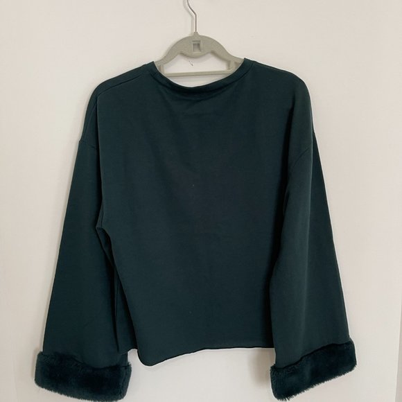 Dark Green Sweater w/ Fur Sleeves - Picture 3 of 4
